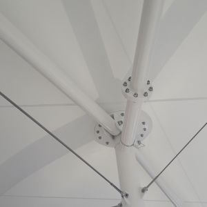 Structure joints on the inside of the canvas